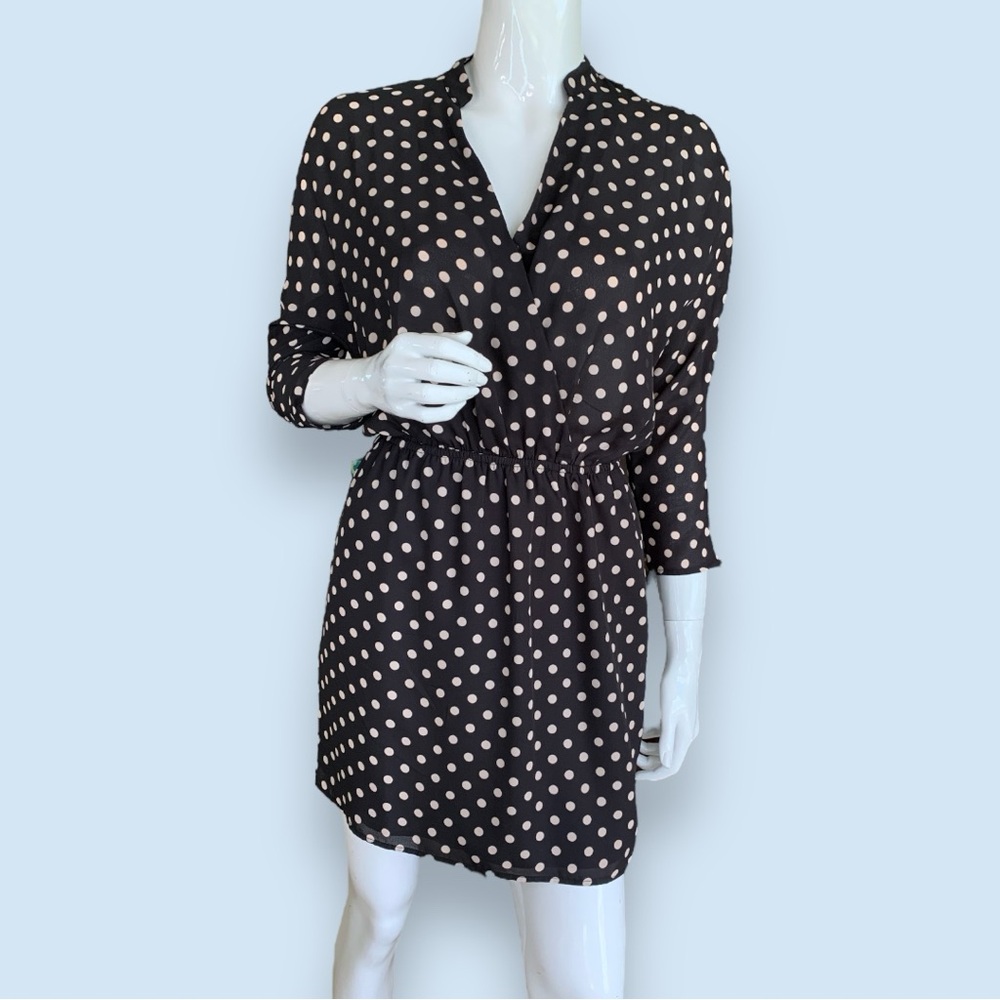 EIGHT SIXTY BLACK/WHITE POLKA DOT MINI DRESS. WOMEN’S SIZE X-SMALL/SMALL